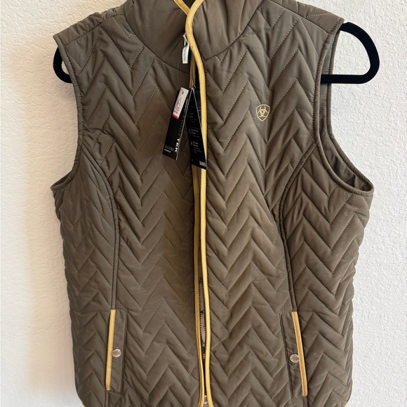 Ariat Green Quilted Vest Lightweight Puffer - Picture 1 of 5